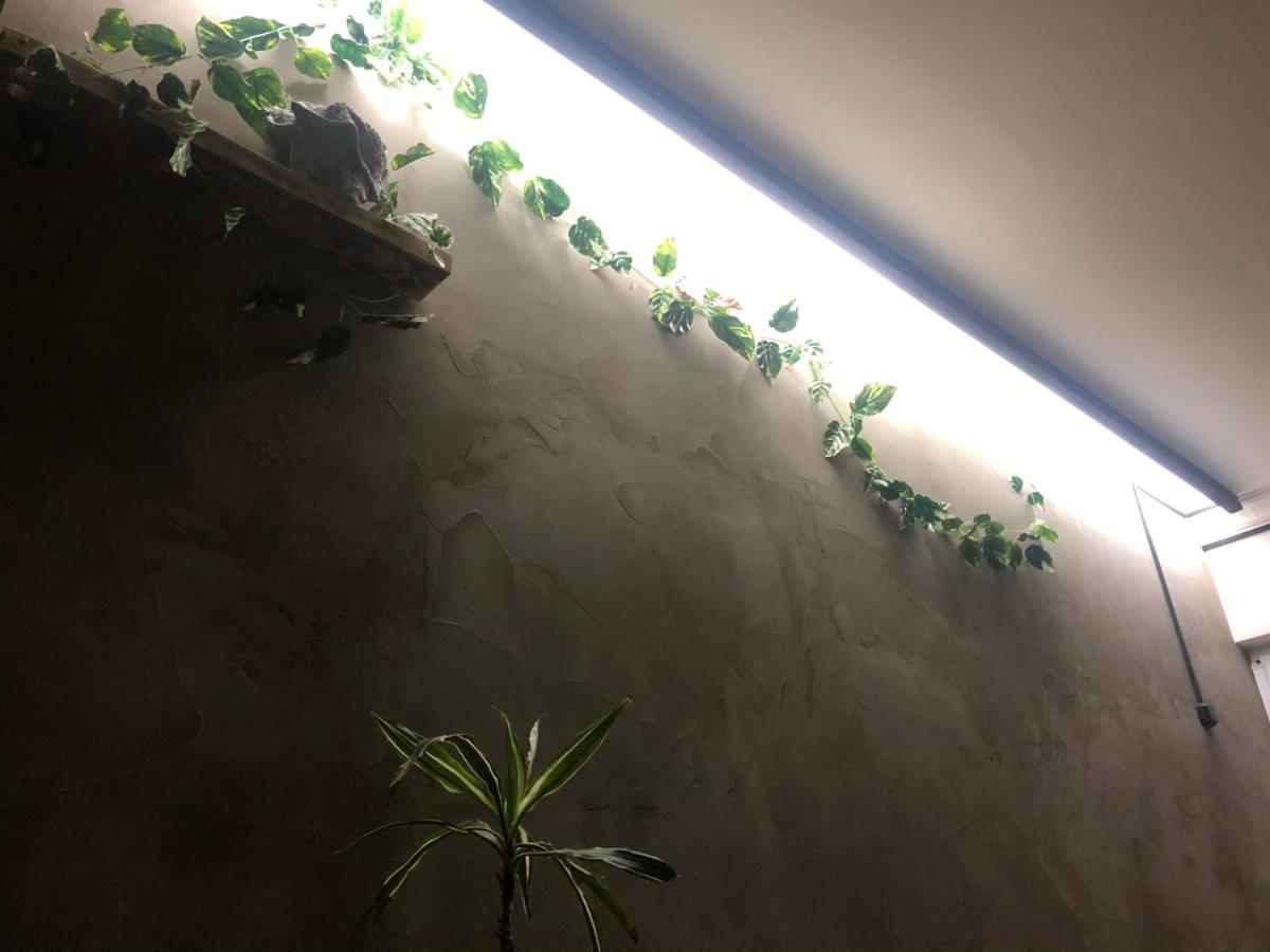4 Friends Hostelエレバン エクステリア 写真