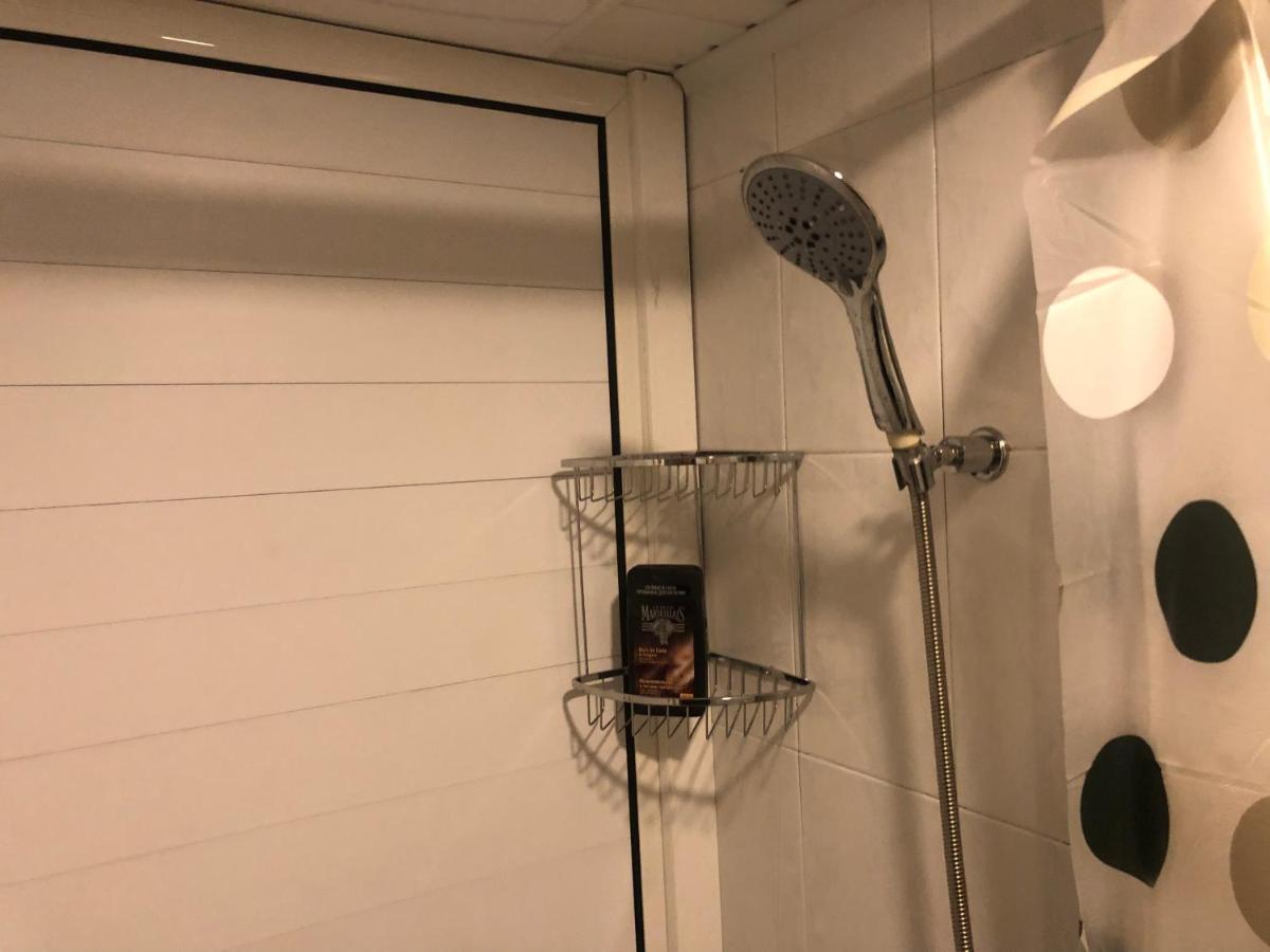 4 Friends Hostelエレバン エクステリア 写真