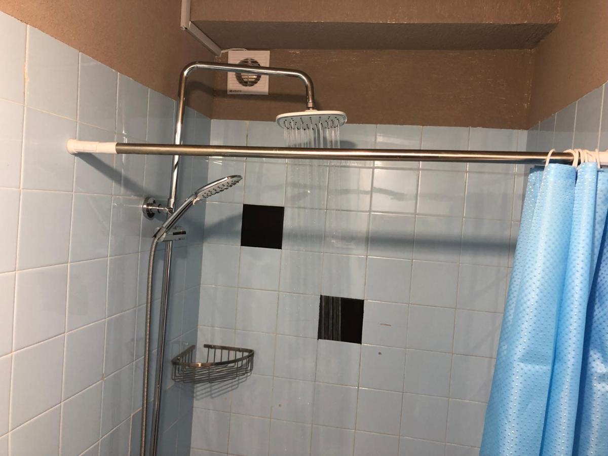 4 Friends Hostelエレバン エクステリア 写真